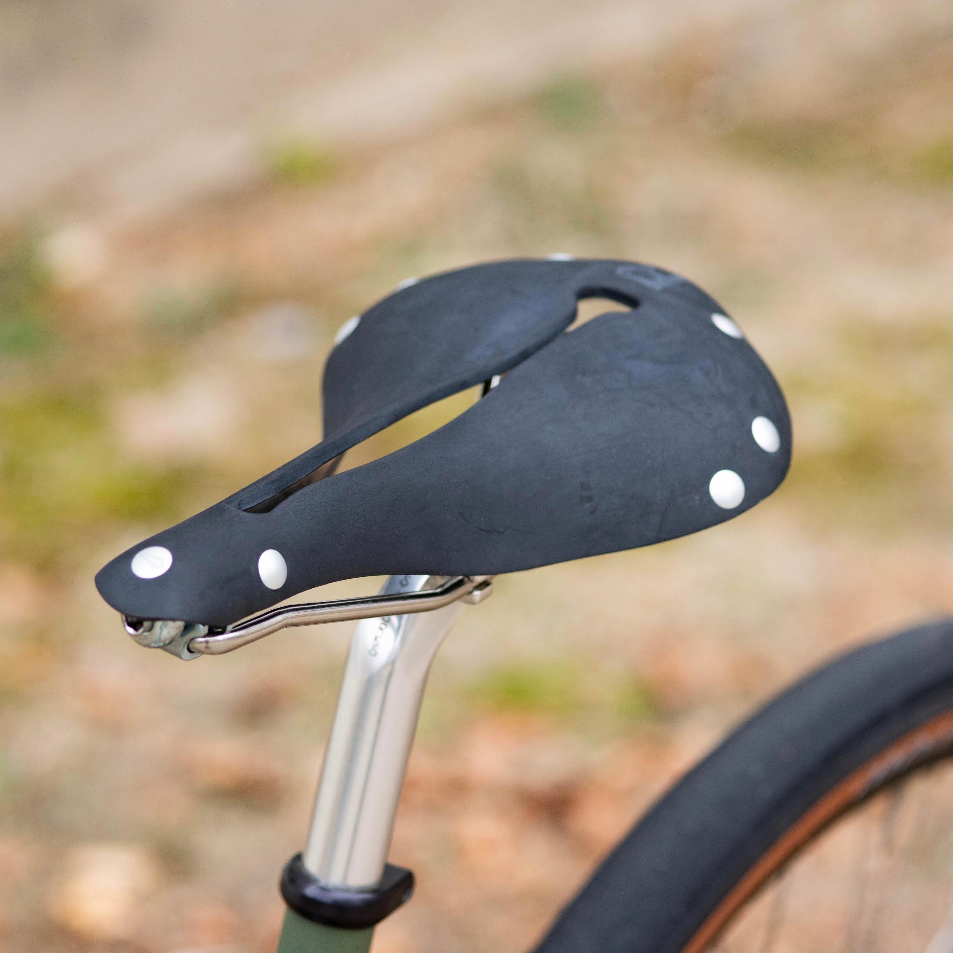 SELLE ANATOMICA R2 Rubber Saddle – SimWorks Online Store