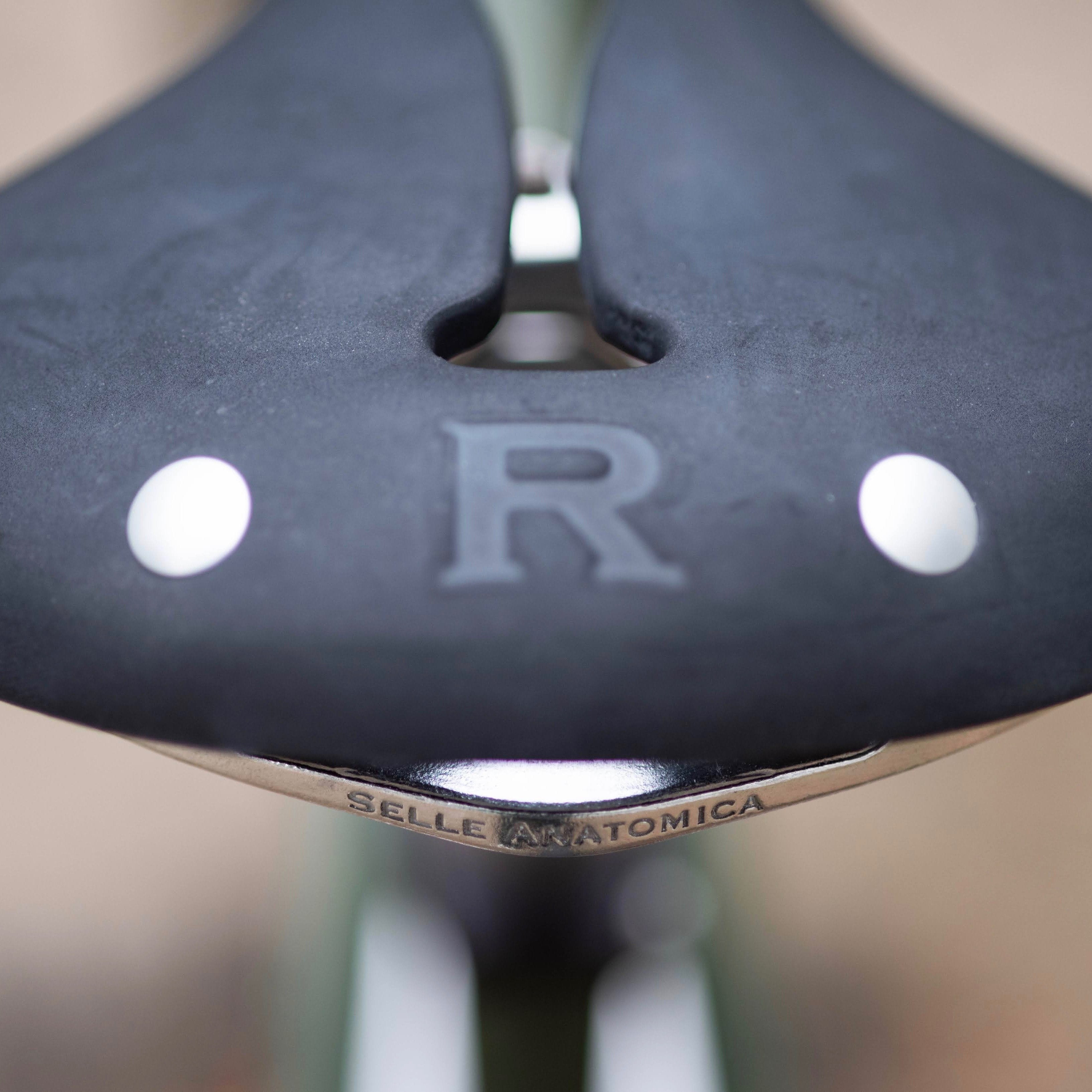 SELLE ANATOMICA R2 Rubber Saddle